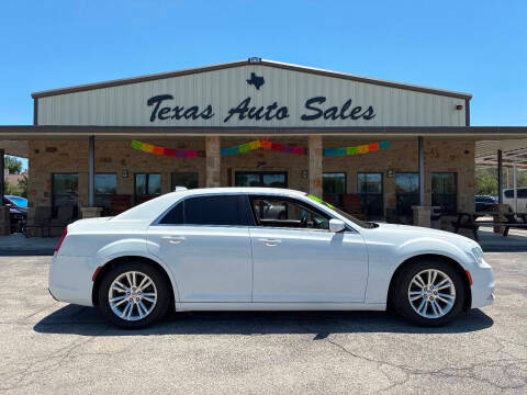 2017 Chrysler 300 Limited RWD photo
