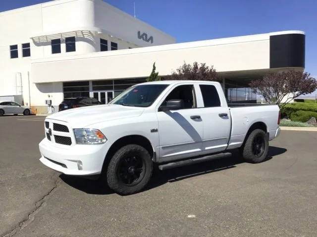 2017 Ram 1500 Express 4WD photo