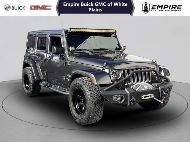 2017 Jeep Wrangler Unlimited Sahara 4WD photo