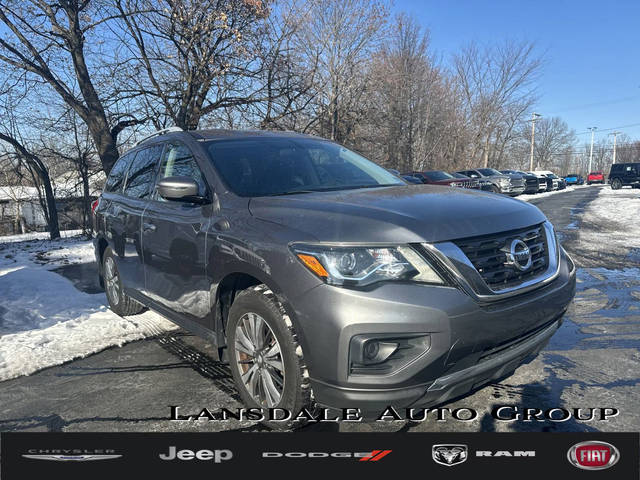 2017 Nissan Pathfinder S 4WD photo