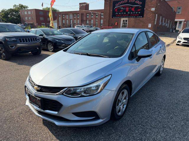 2017 Chevrolet Cruze LS FWD photo