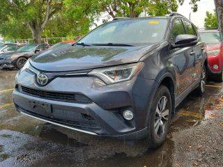 2017 Toyota RAV4 XLE AWD photo