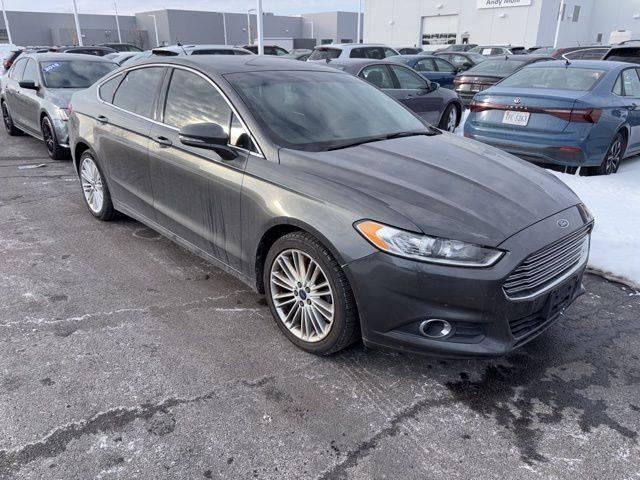 2016 Ford Fusion SE FWD photo