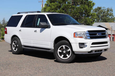 2015 Ford Expedition XLT 4WD photo