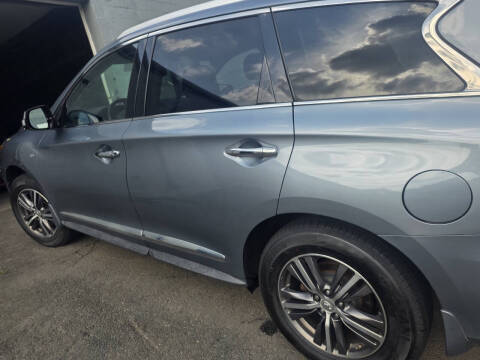 2017 Infiniti QX60 AWD photo