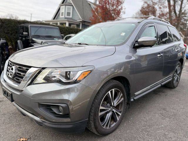 2017 Nissan Pathfinder Platinum 4WD photo