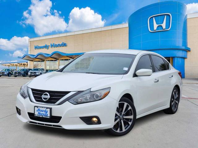 2017 Nissan Altima 2.5 SR FWD photo