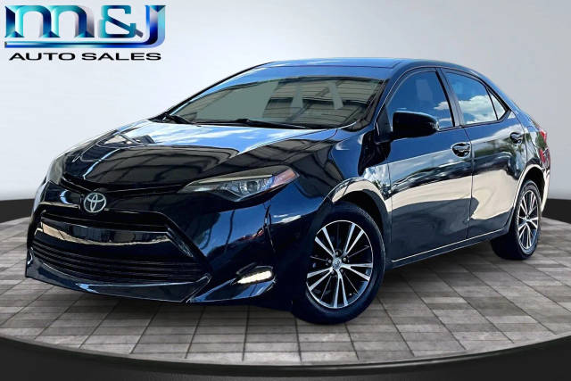 2017 Toyota Corolla LE FWD photo