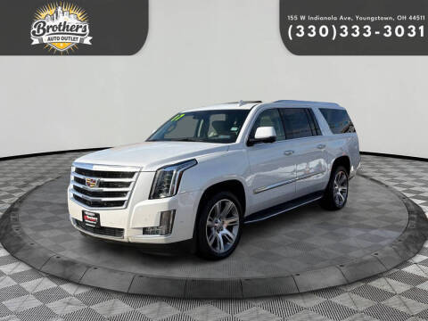 2017 Cadillac Escalade ESV Luxury 4WD photo