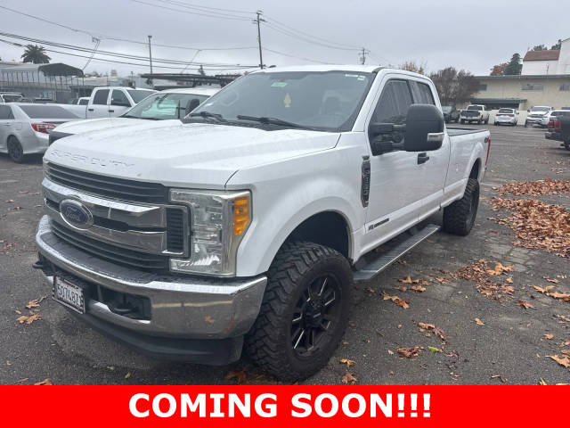 2017 Ford F-250 Super Duty XLT 4WD photo