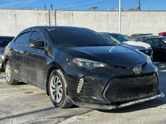 2017 Toyota Corolla SE FWD photo