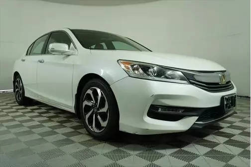 2017 Honda Accord EX FWD photo