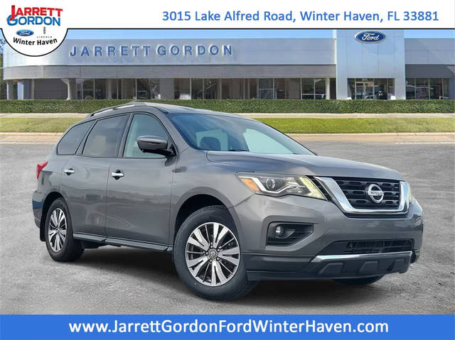 2017 Nissan Pathfinder SL FWD photo