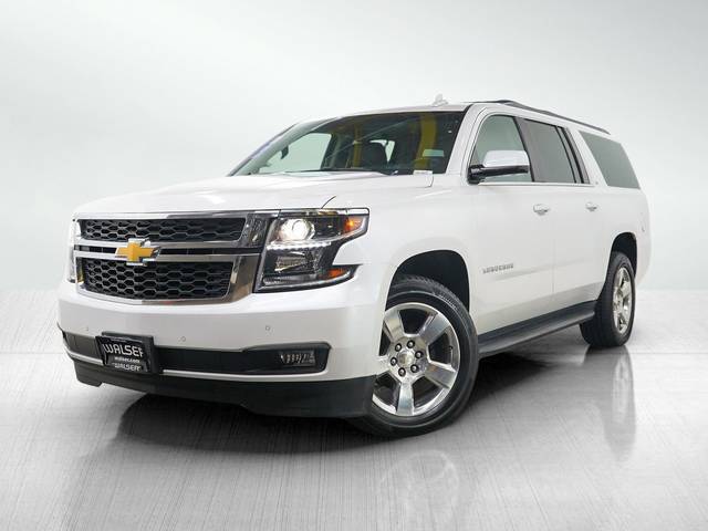 2017 Chevrolet Suburban LT 4WD photo