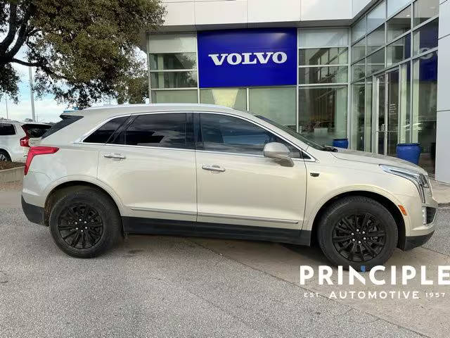 2017 Cadillac XT5 Luxury FWD FWD photo