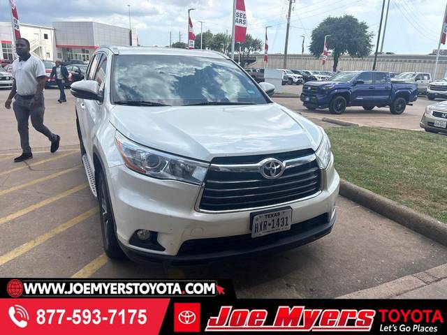 2016 Toyota Highlander XLE FWD photo