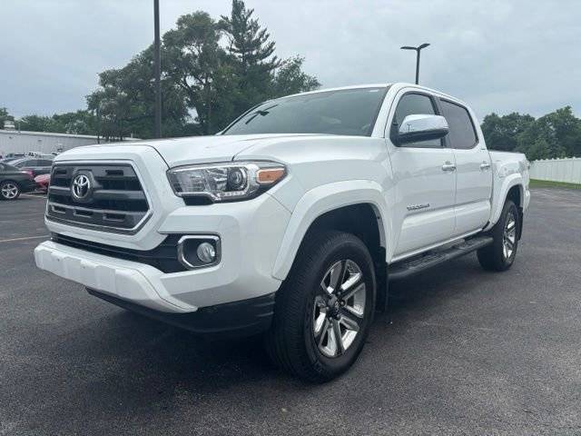 2017 Toyota Tacoma Limited 4WD photo