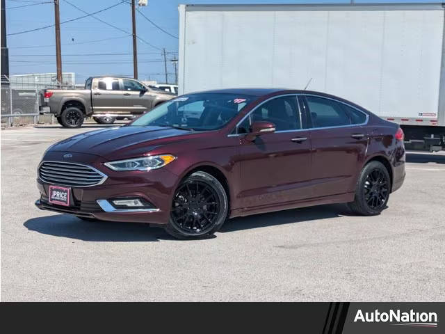 2017 Ford Fusion SE FWD photo