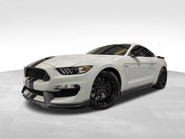 2017 Ford Mustang Shelby GT350 RWD photo