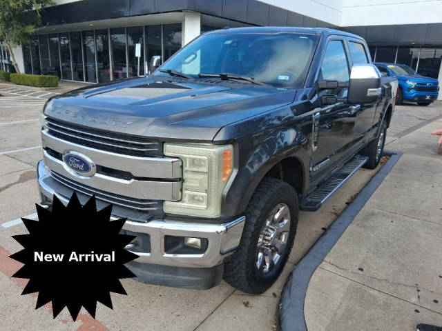 2017 Ford F-250 Super Duty Lariat 4WD photo