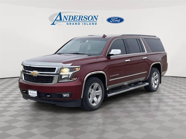 2017 Chevrolet Suburban LT 4WD photo