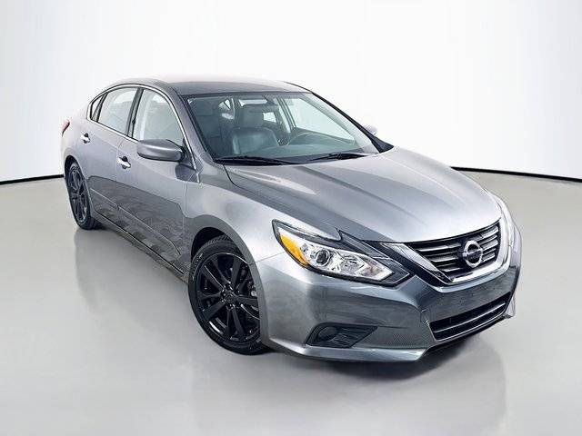 2017 Nissan Altima 2.5 SR FWD photo
