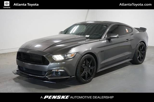 2017 Ford Mustang GT RWD photo