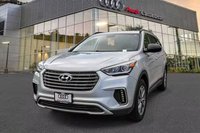 2017 Hyundai Santa Fe SE FWD photo