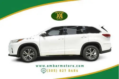 2016 Toyota Highlander LE FWD photo