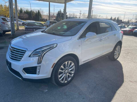 2017 Cadillac XT5 Platinum AWD AWD photo