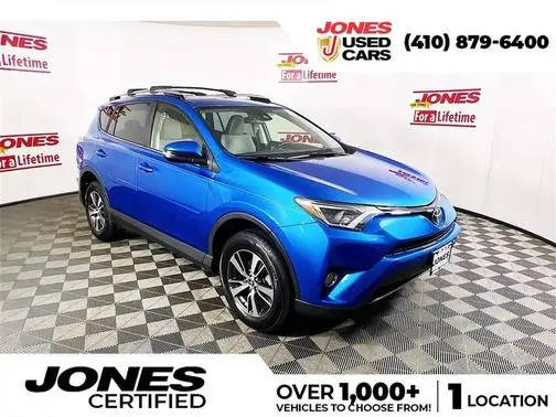 2017 Toyota RAV4 XLE AWD photo