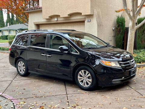 2016 Honda Odyssey EX-L FWD photo