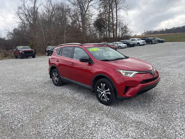 2017 Toyota RAV4 LE AWD photo