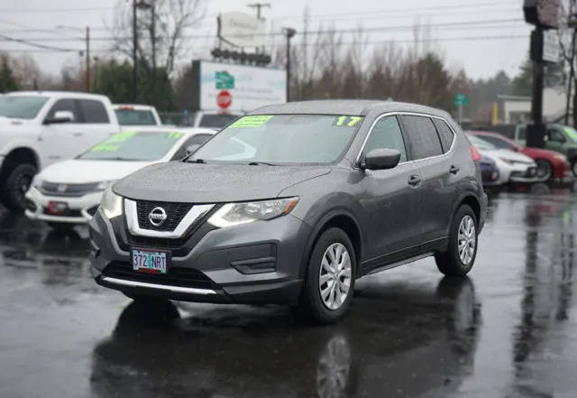 2017 Nissan Rogue S FWD photo