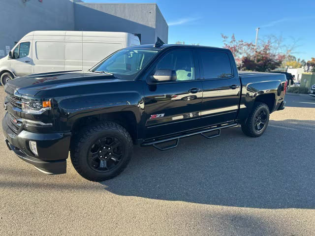 2017 Chevrolet Silverado 1500 LTZ 4WD photo