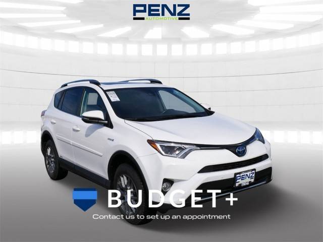 2017 Toyota RAV4 XLE AWD photo