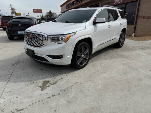 2017 GMC Acadia Denali AWD photo