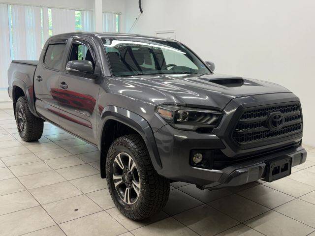 2017 Toyota Tacoma TRD Sport 4WD photo