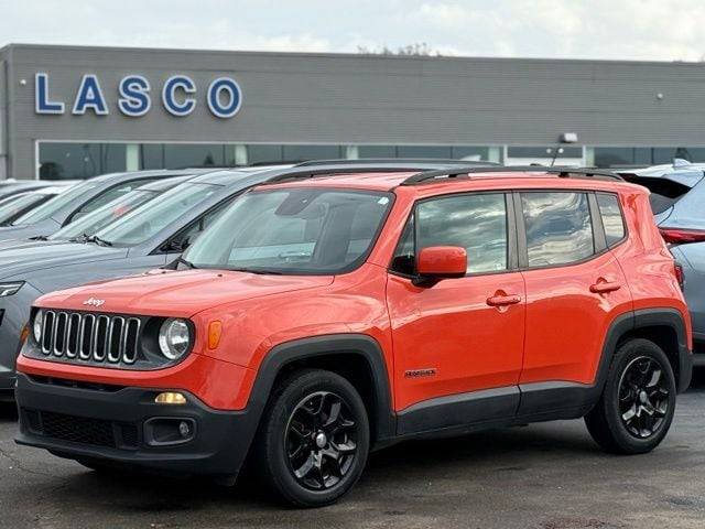 2017 Jeep Renegade Latitude FWD photo