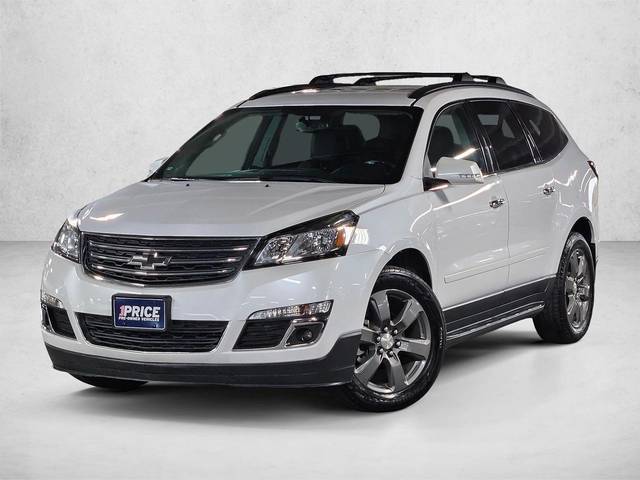 2017 Chevrolet Traverse LT FWD photo