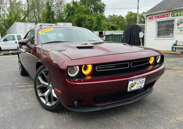 2017 Dodge Challenger SXT Plus RWD photo