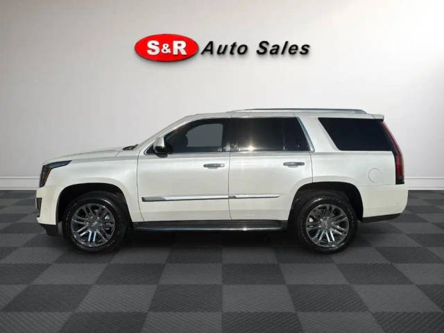 2017 Cadillac Escalade RWD photo
