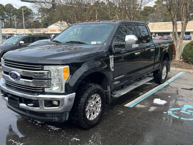 2017 Ford F-250 Super Duty Lariat 4WD photo