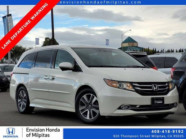 2016 Honda Odyssey Touring Elite FWD photo