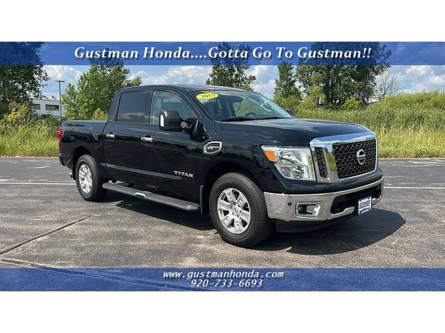 2017 Nissan Titan SV 4WD photo