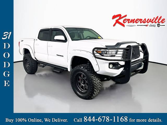 2017 Toyota Tacoma SR5 4WD photo