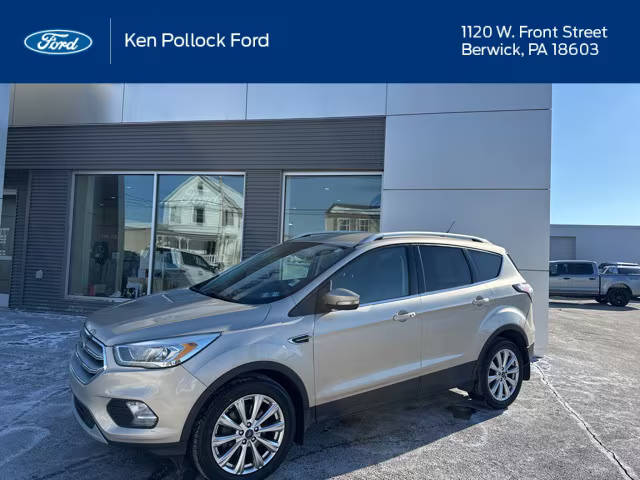 2017 Ford Escape Titanium 4WD photo