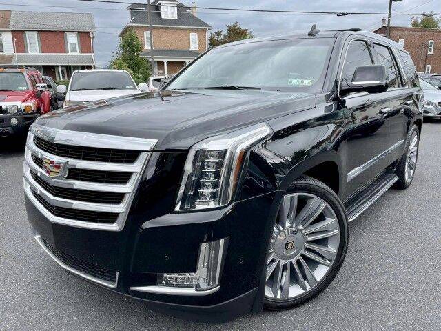 2017 Cadillac Escalade Luxury 4WD photo