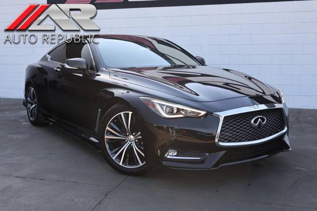 2017 Infiniti Q60 2.0t Premium RWD photo