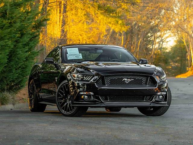 2017 Ford Mustang GT Premium RWD photo